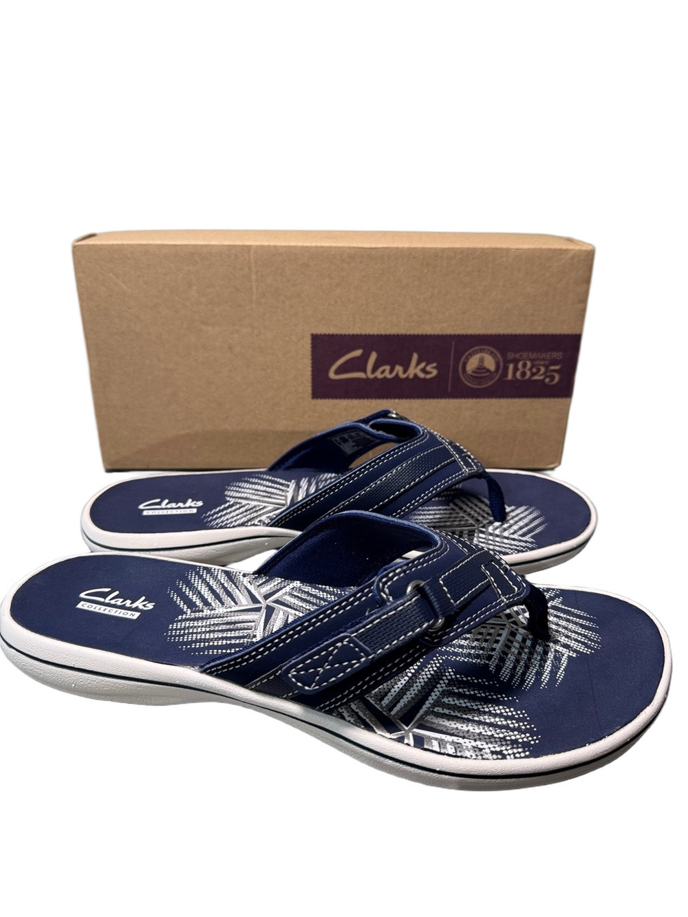 Clarks Breeze Sea Navy and White Palm-Print Flip-Flop Thong Sandals Size 9 NWT